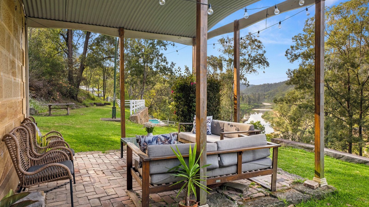 Photo of Patio Balcony in St. Albans