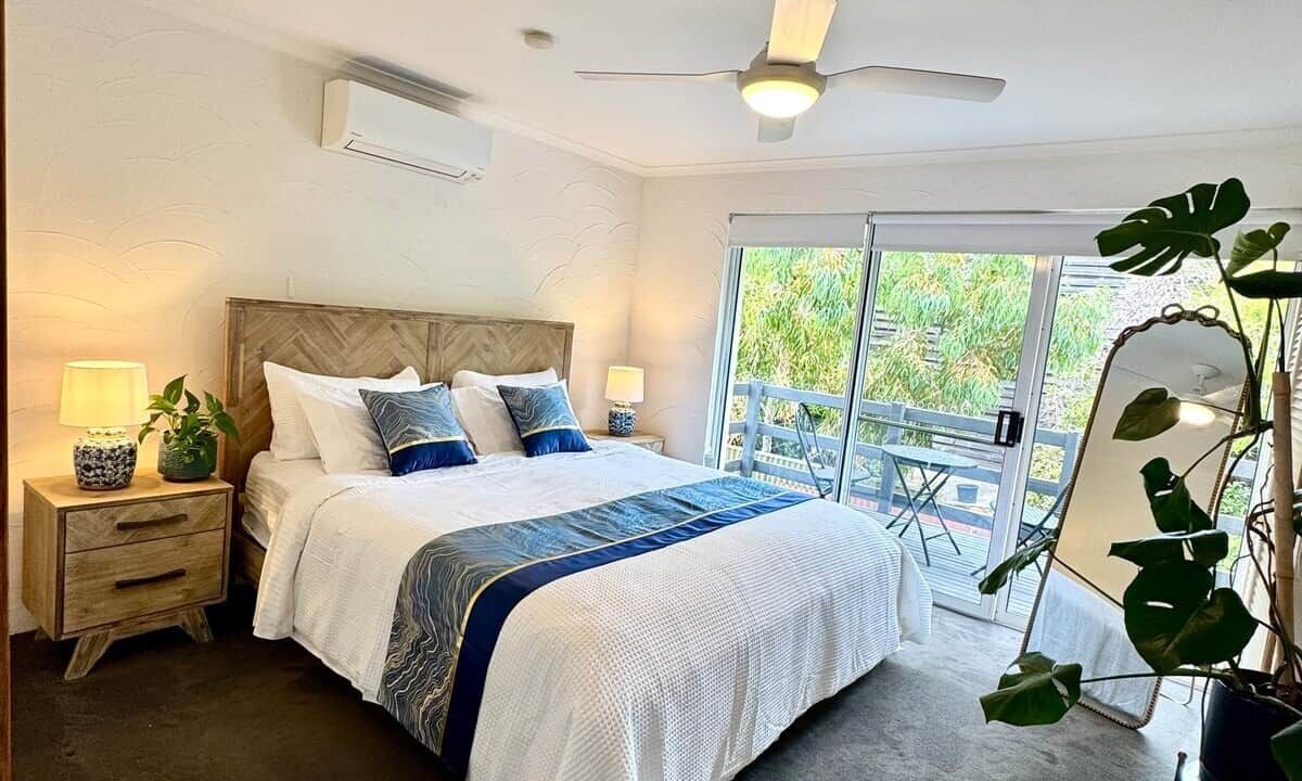 Photo of Bedroom in Maslin Beach
