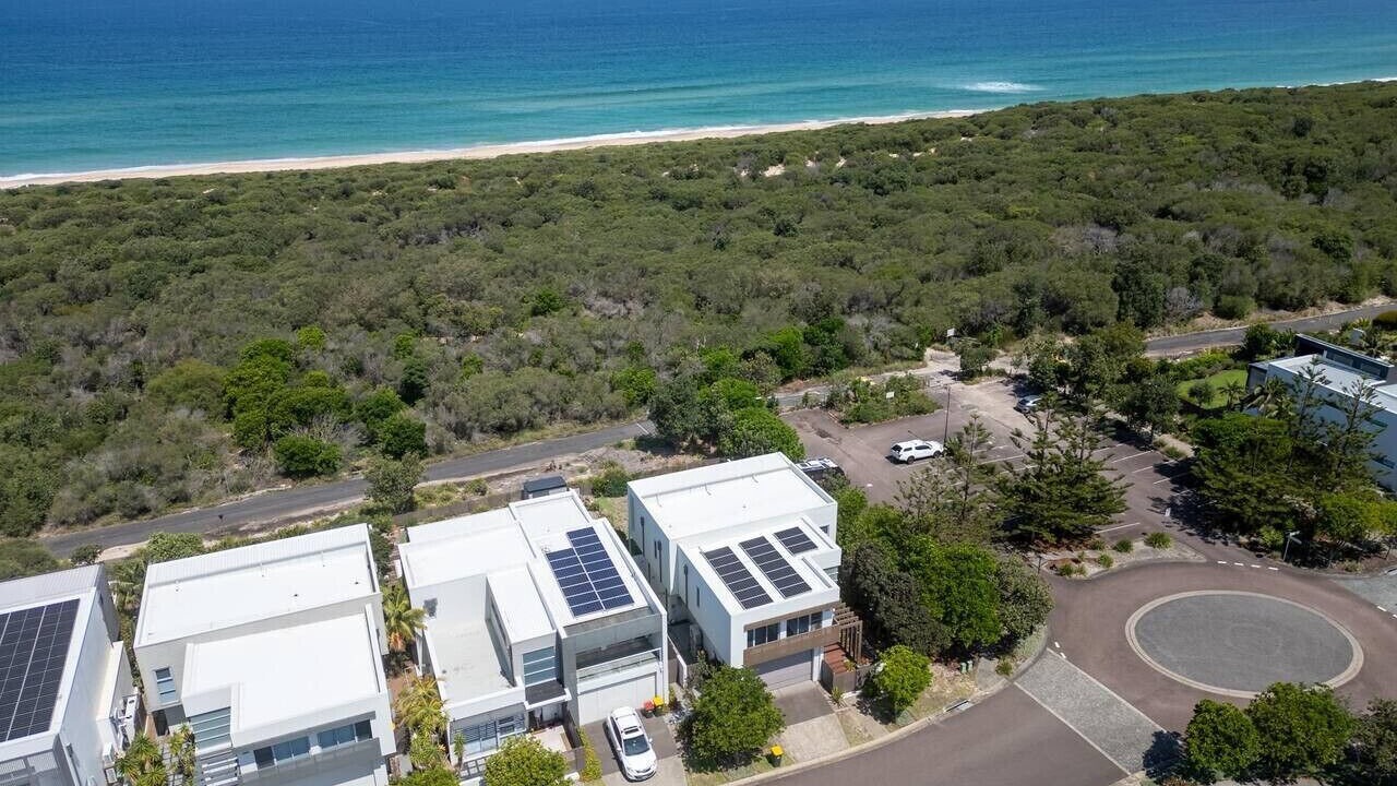 Photo of Outdoor in Magenta Shores