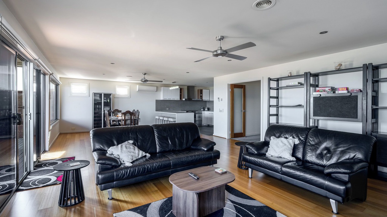 Photo of Livingroom in Clifton Springs