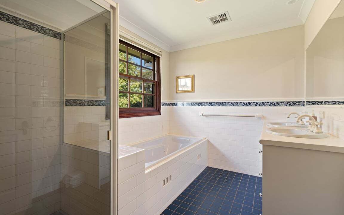 Photo of Bathroom in Werai
