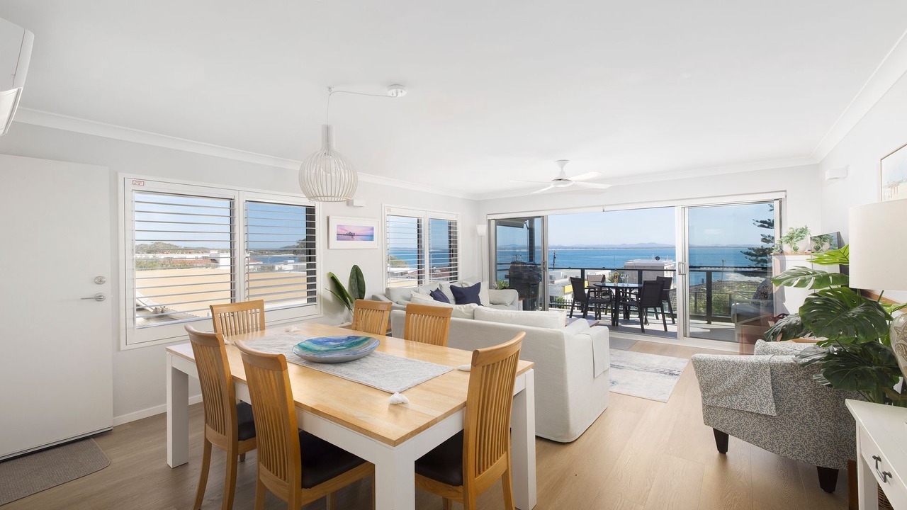 Photo of Livingroom in Shoal Bay