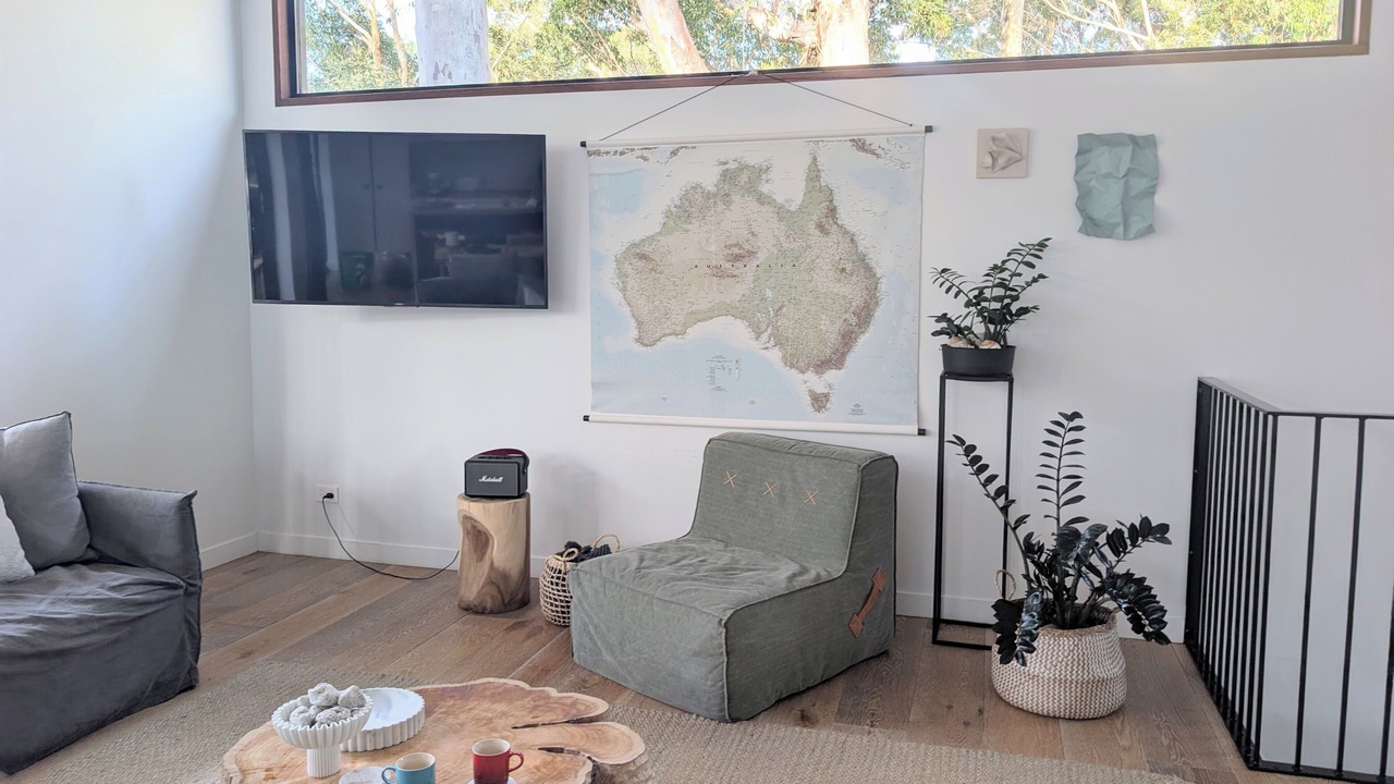 Photo of Livingroom in Lee Point