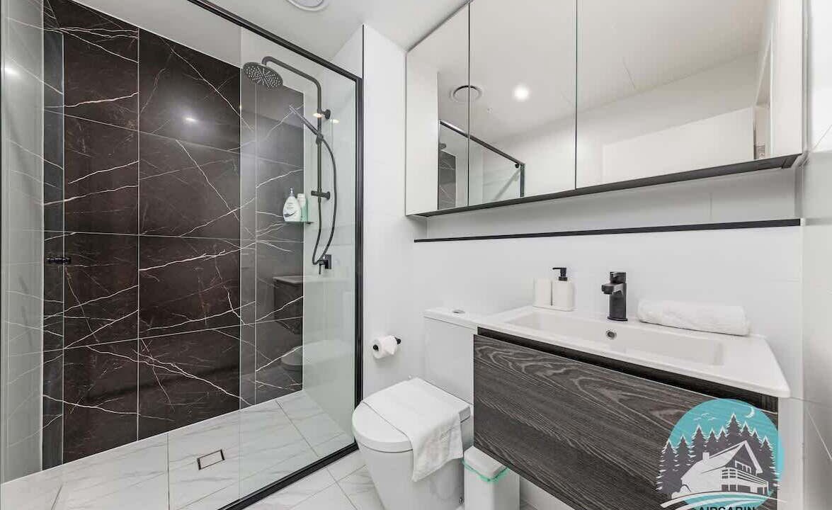 Photo of Bathroom in Melrose Park