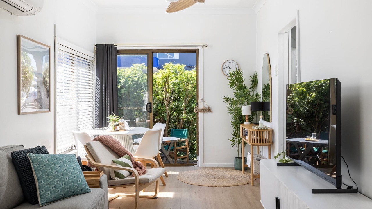 Photo of Livingroom in Fingal Bay