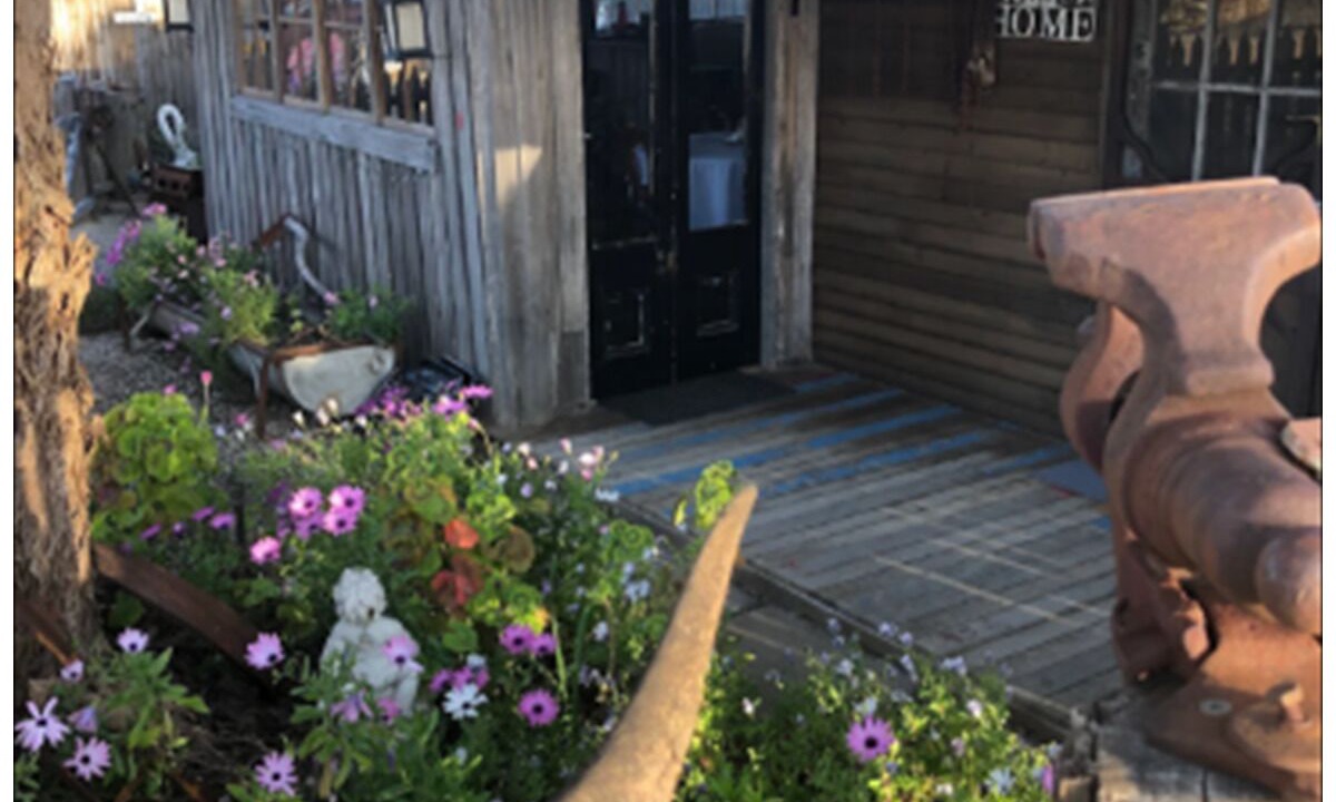 Photo of Outdoor in Turondale