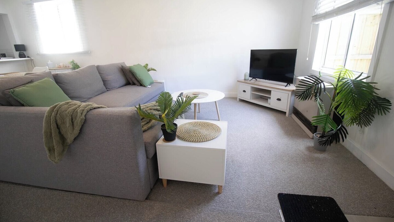 Photo of Livingroom in Newington