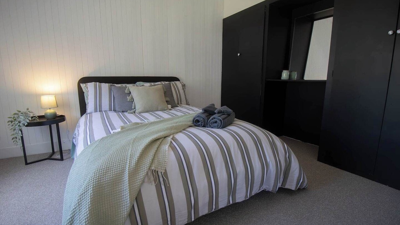 Photo of Bedroom in Newington