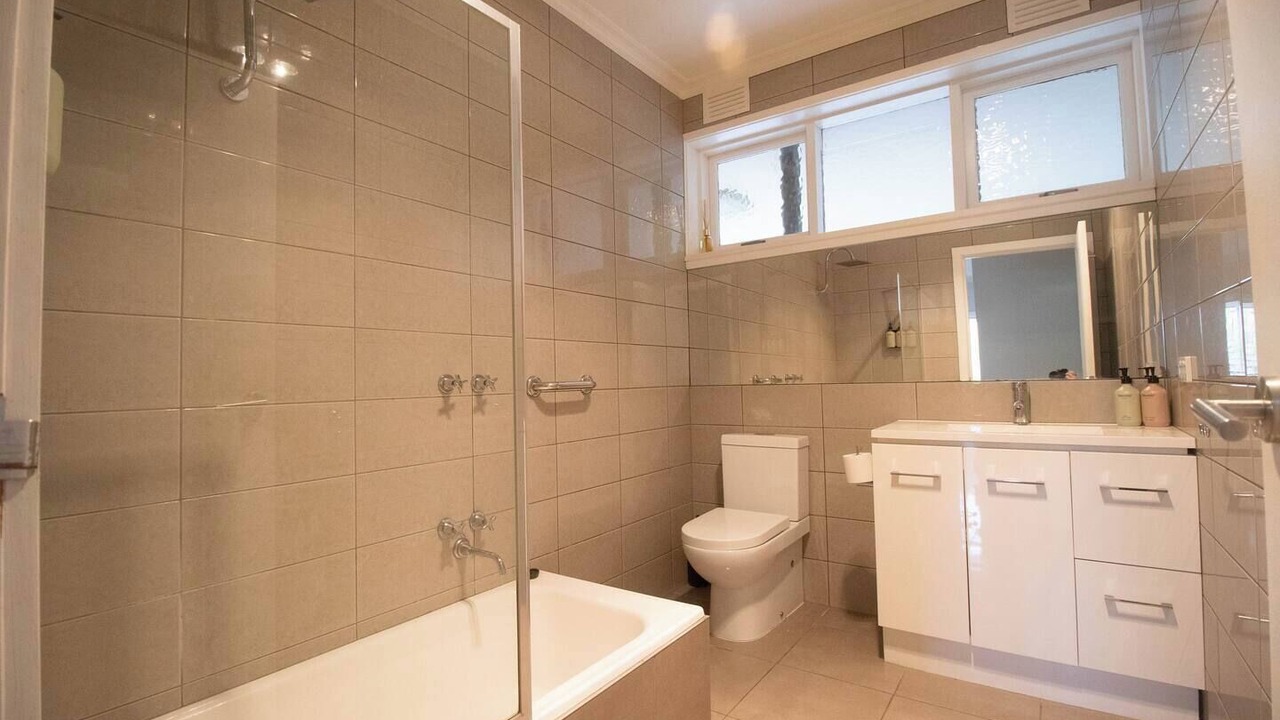 Photo of Bathroom in Lake Wendouree