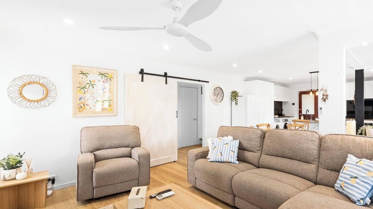 Photo of Livingroom in Caves Beach