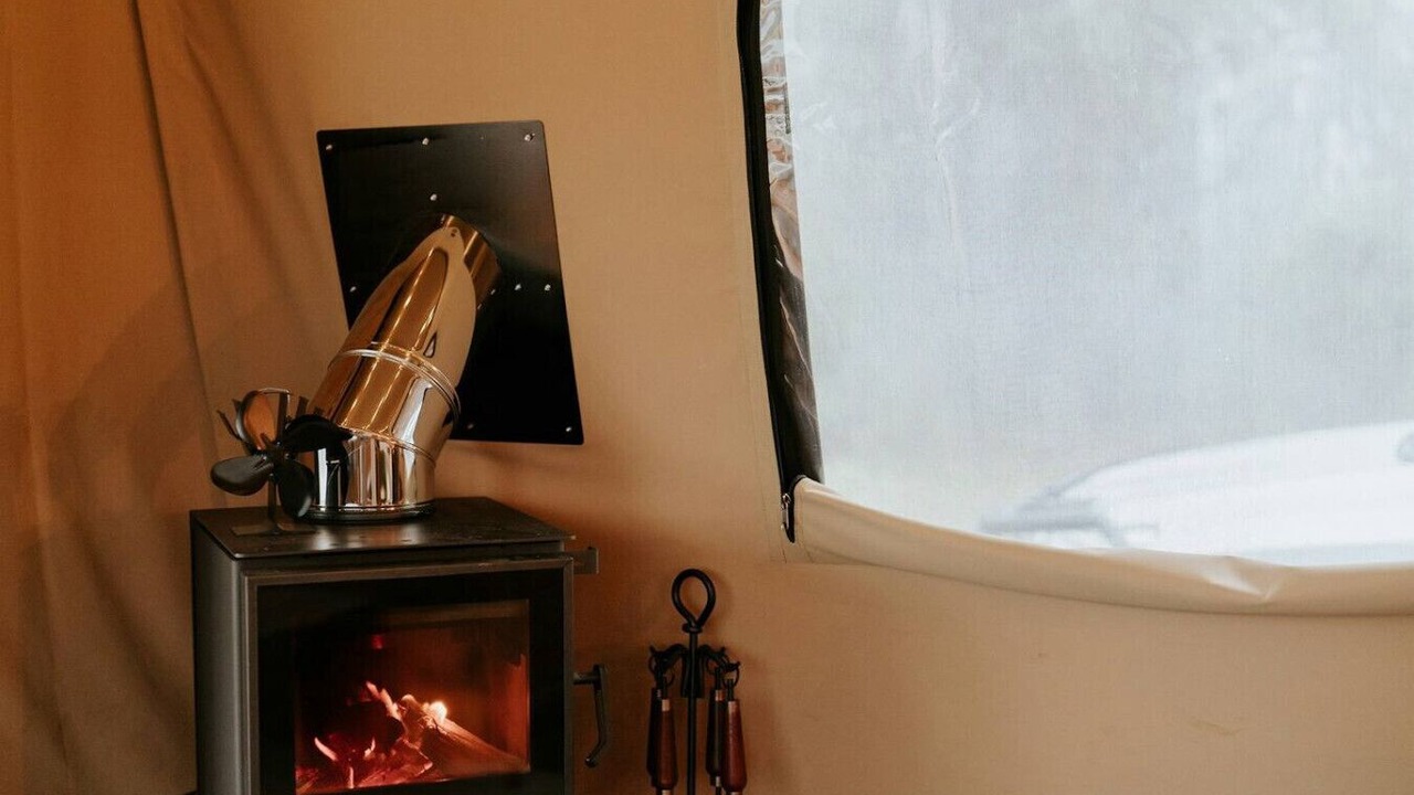 Photo of Livingroom in Running Stream