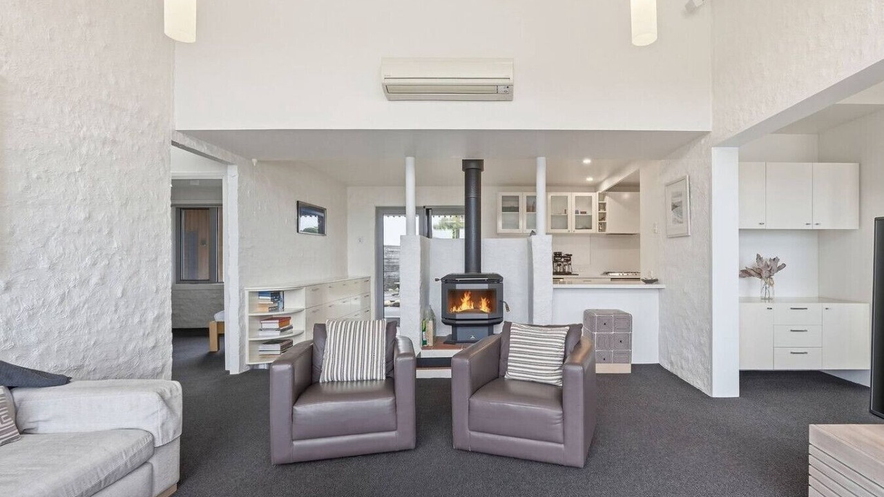 Photo of Livingroom in Clifton Beach