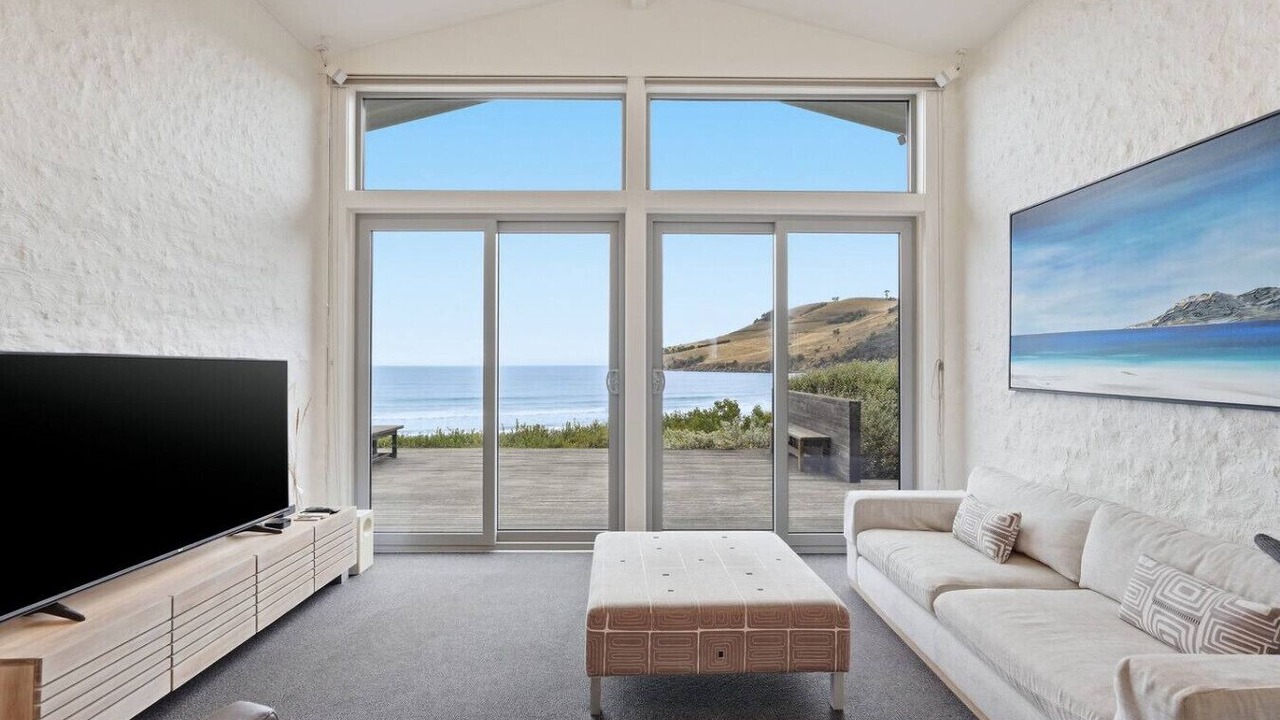 Photo of Livingroom in Clifton Beach