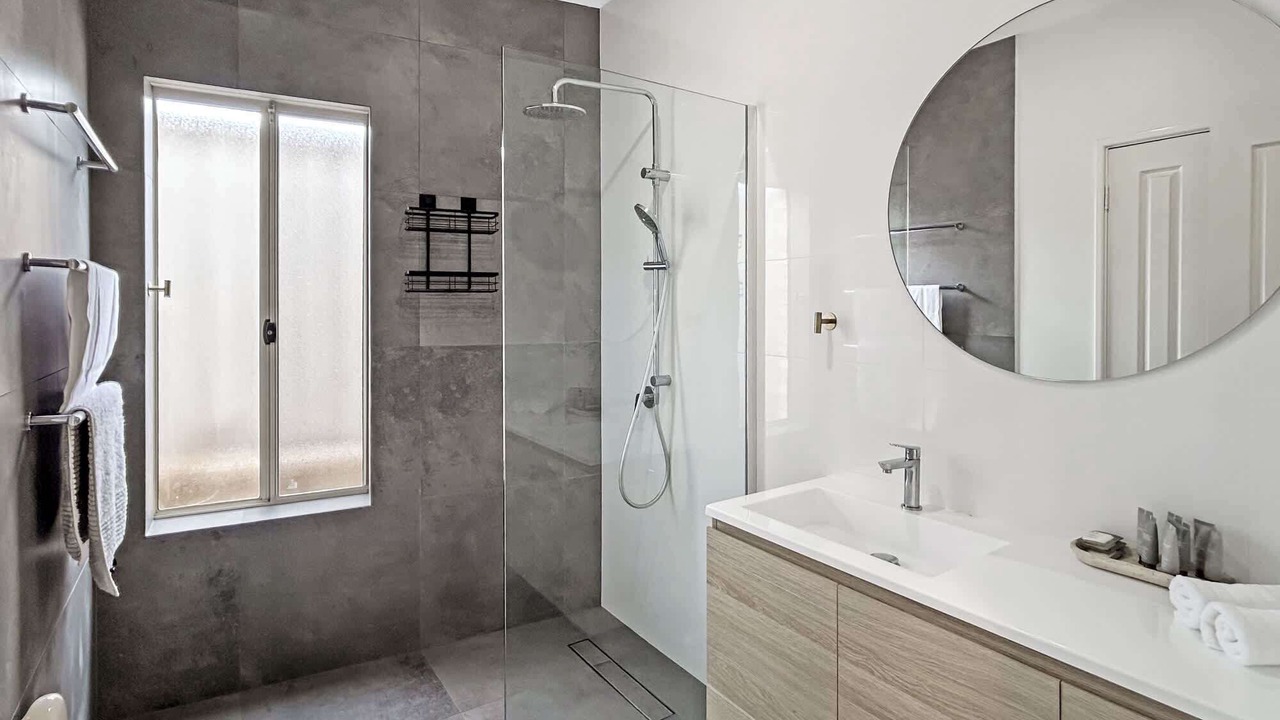 Photo of Bathroom in St James