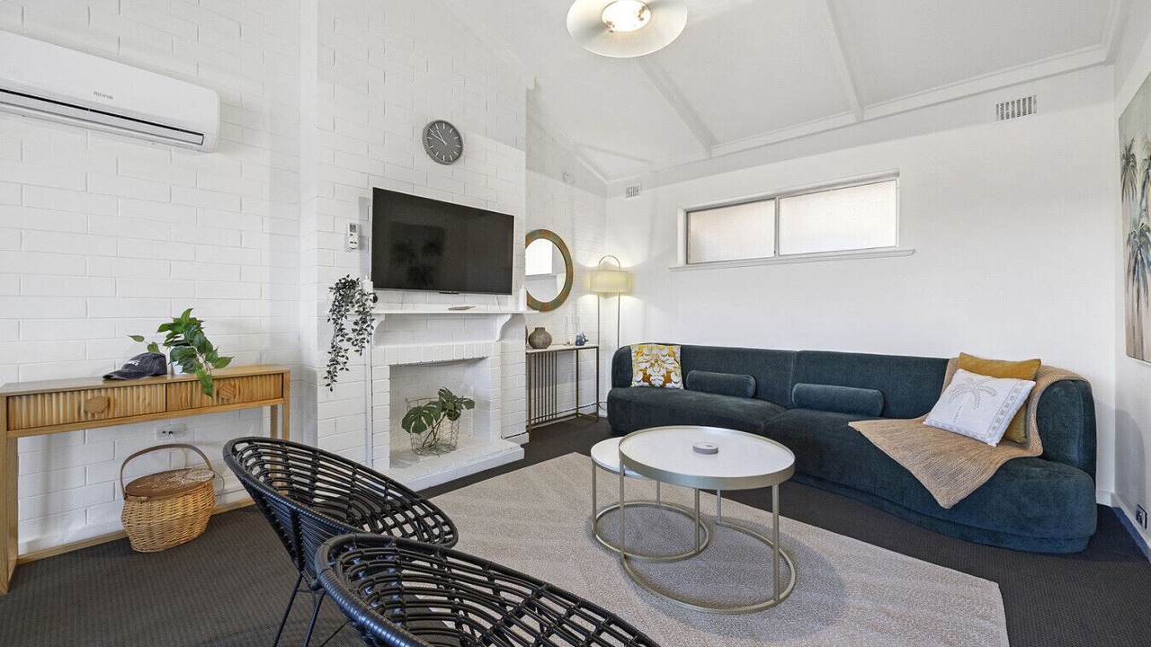 Photo of Livingroom in West Beach