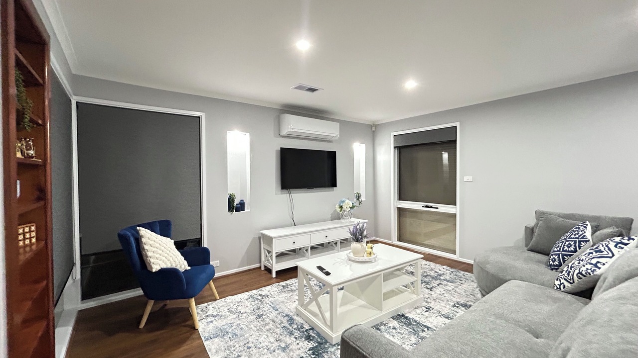 Photo of Livingroom in Gladstone Park
