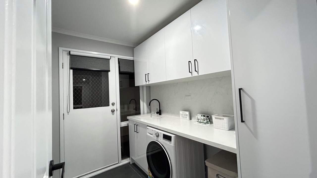 Photo of Bathroom in Gladstone Park