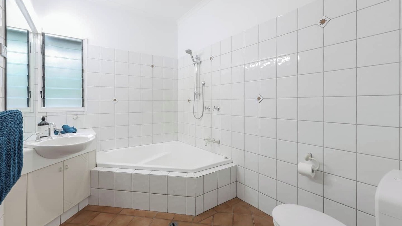 Photo of Bathroom in Cullen Bay