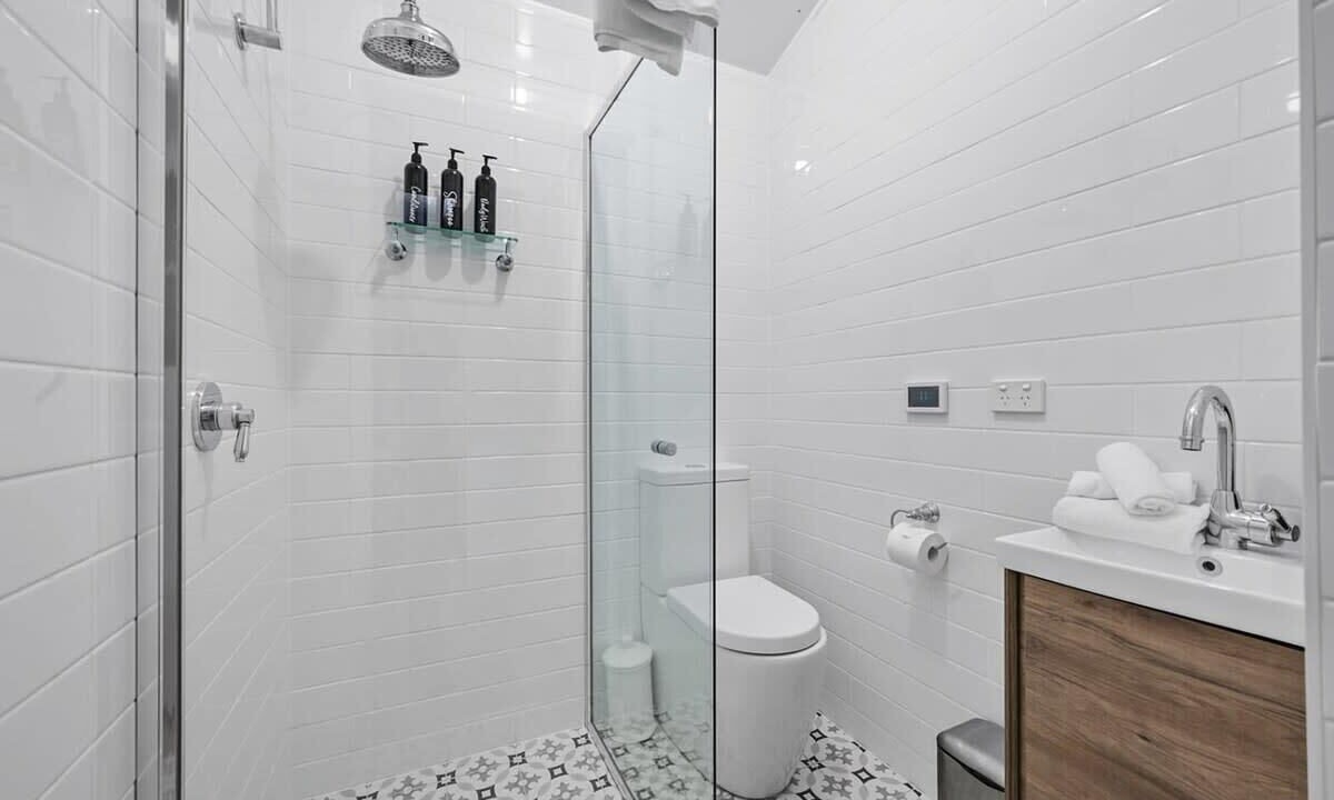 Photo of Bathroom in Emu Swamp