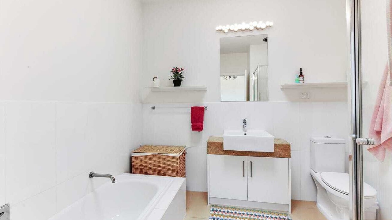 Photo of Bathroom in Parkdale