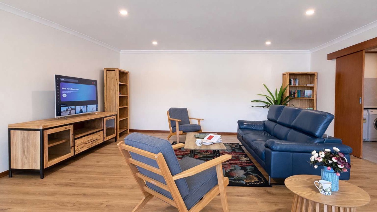Photo of Livingroom in Alphington