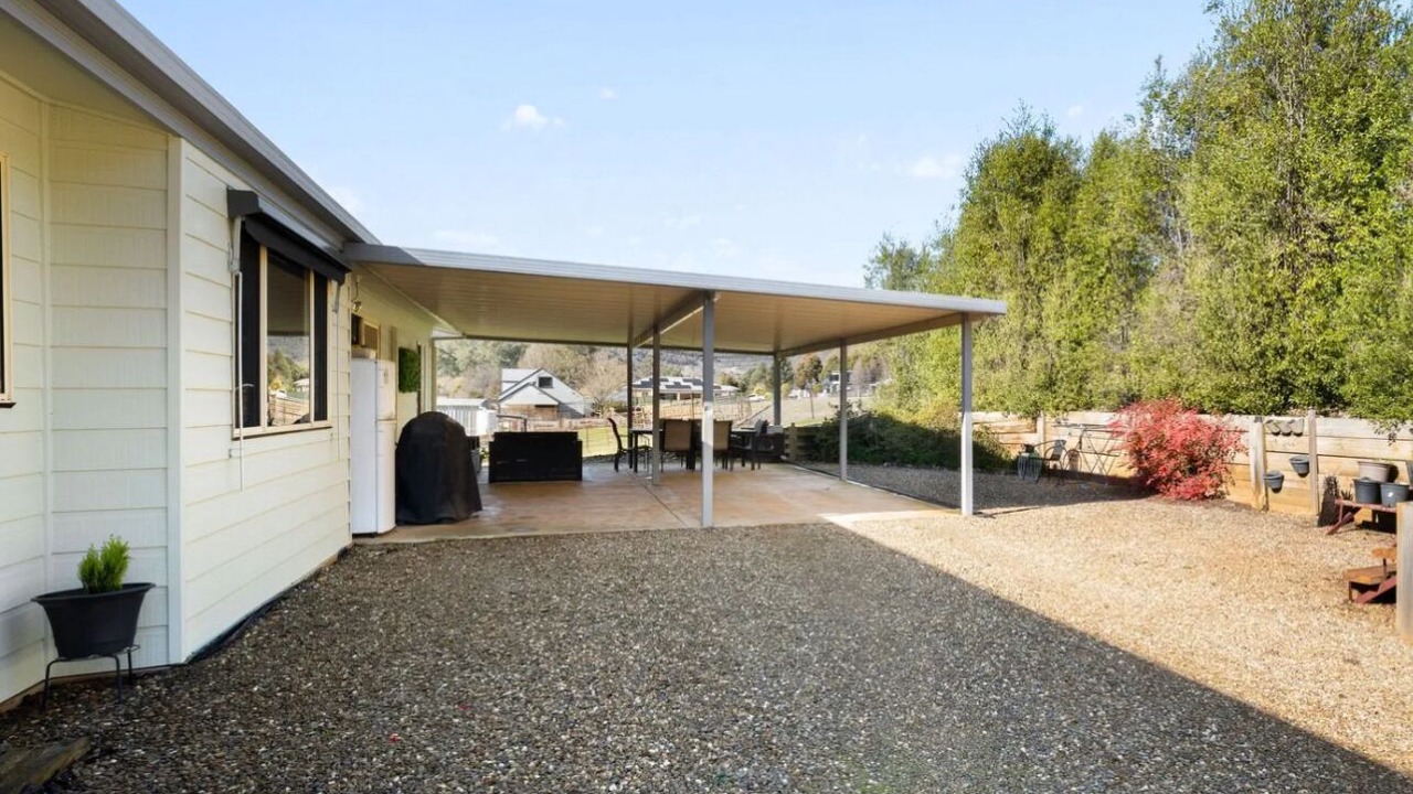 Photo of Outdoor in Bright