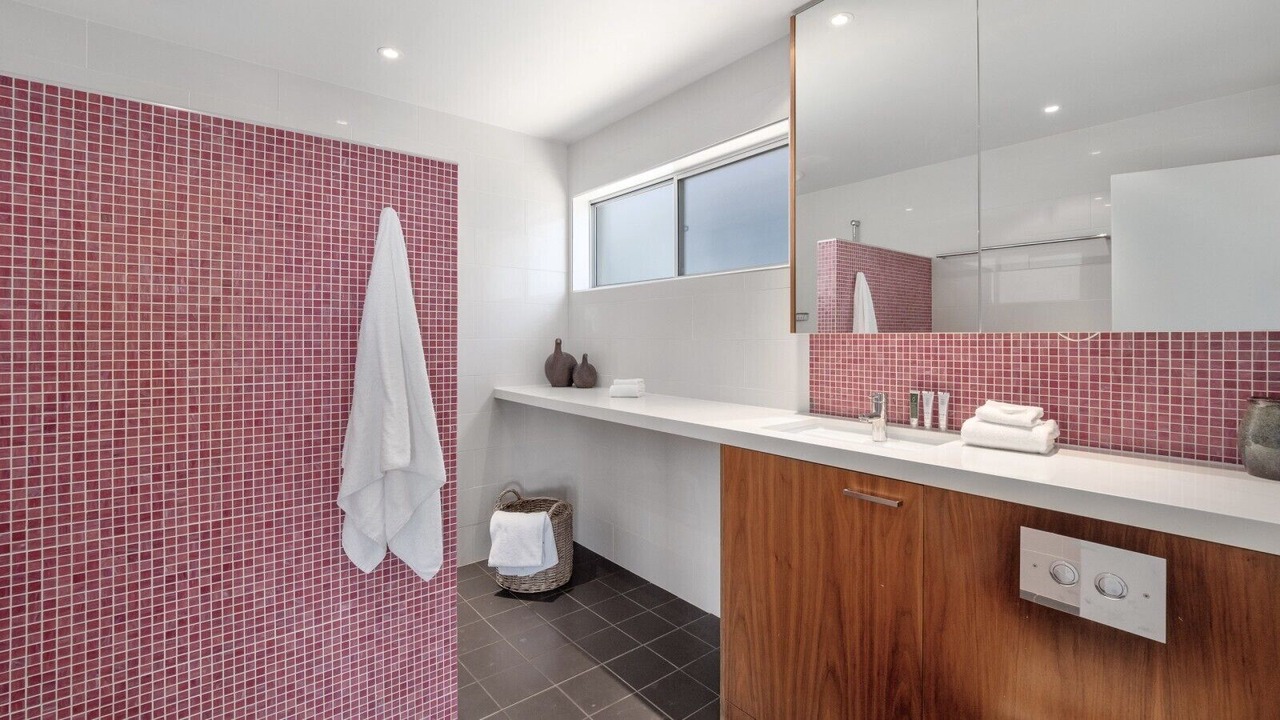 Photo of Bathroom in Emerald Beach