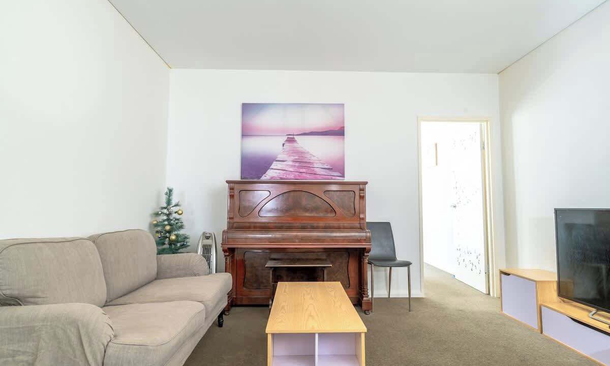 Photo of Livingroom in Canterbury