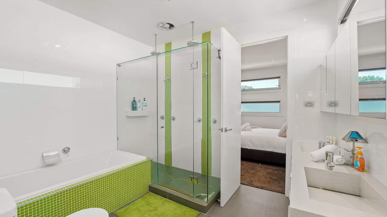 Photo of Bathroom in North Shore