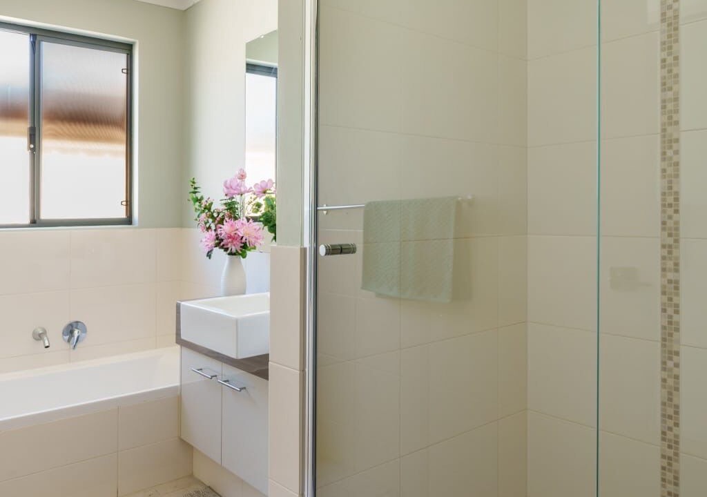 Photo of Bathroom in Queens Park