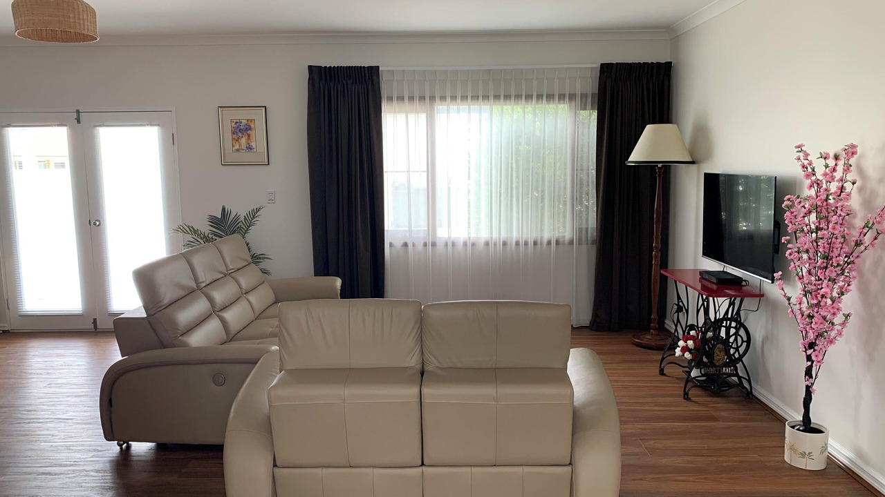 Photo of Livingroom in Lower King