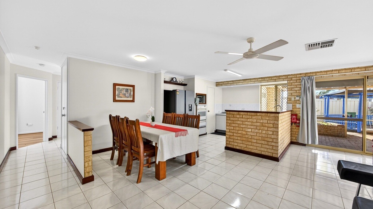 Photo of Livingroom in Dudley Park