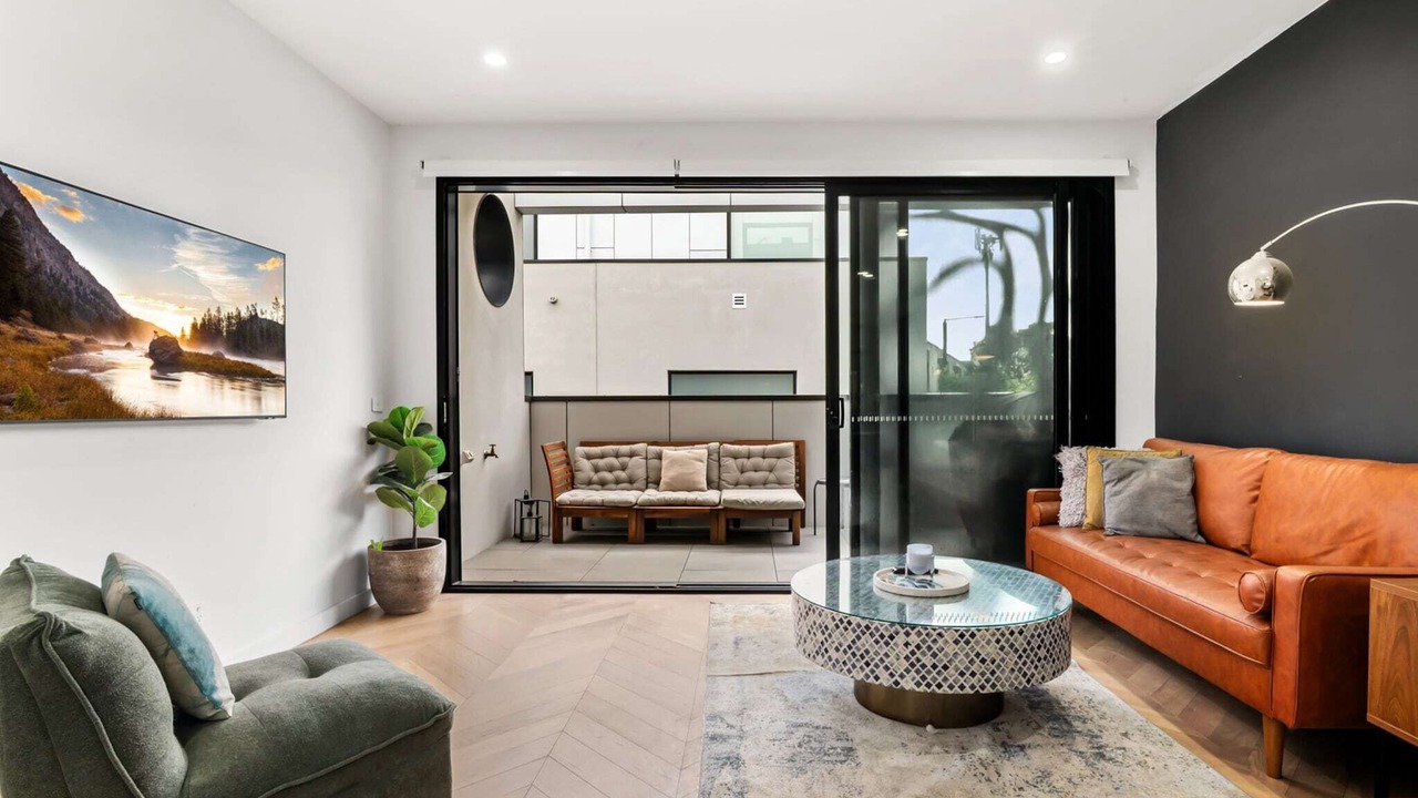 Photo of Livingroom in Carnegie