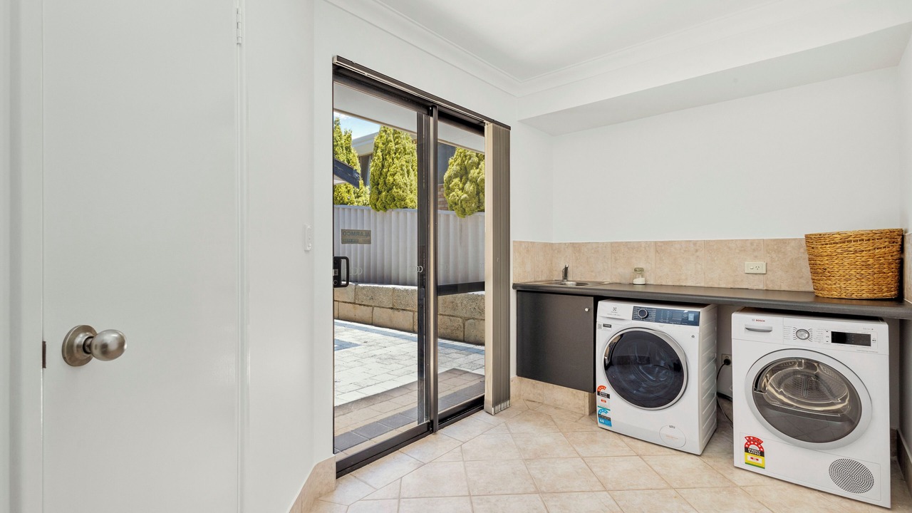 Photo of Others in Dianella
