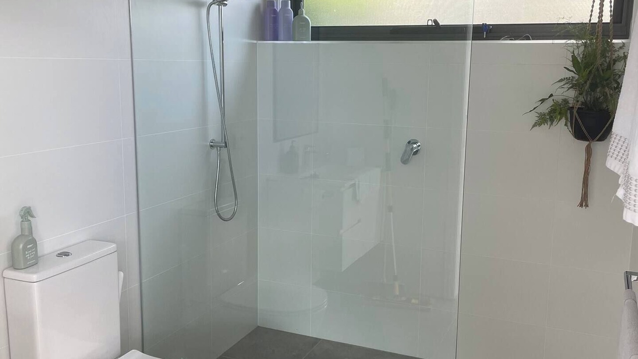 Photo of Bathroom in Page