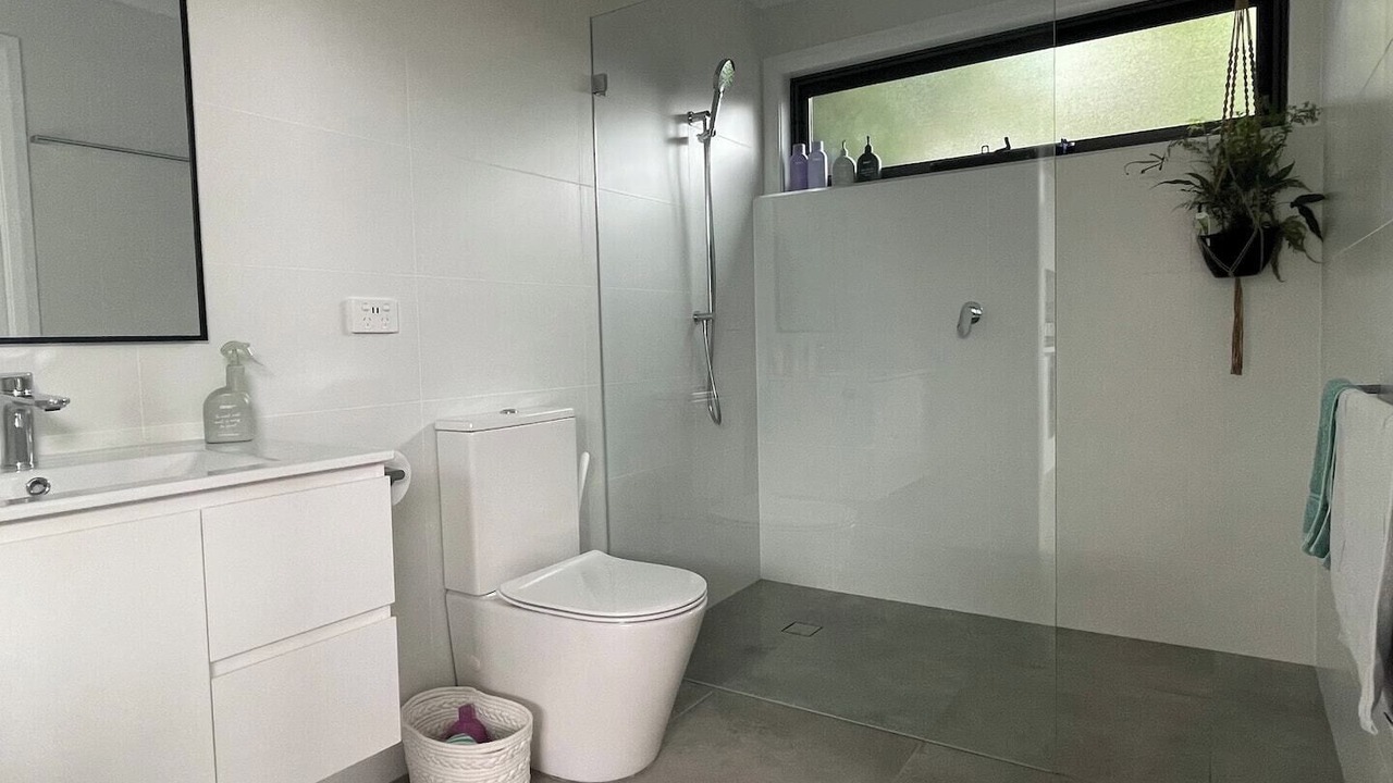 Photo of Bathroom in Page