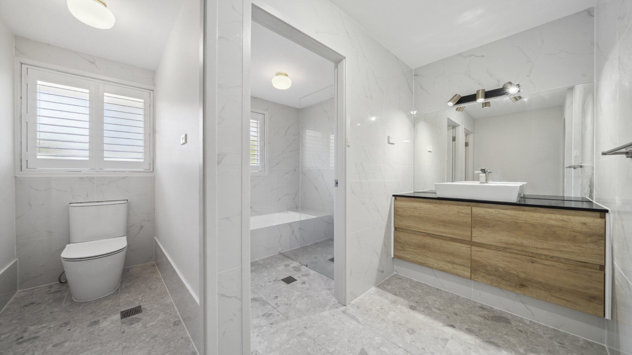 Photo of Bathroom in Wentworth Falls