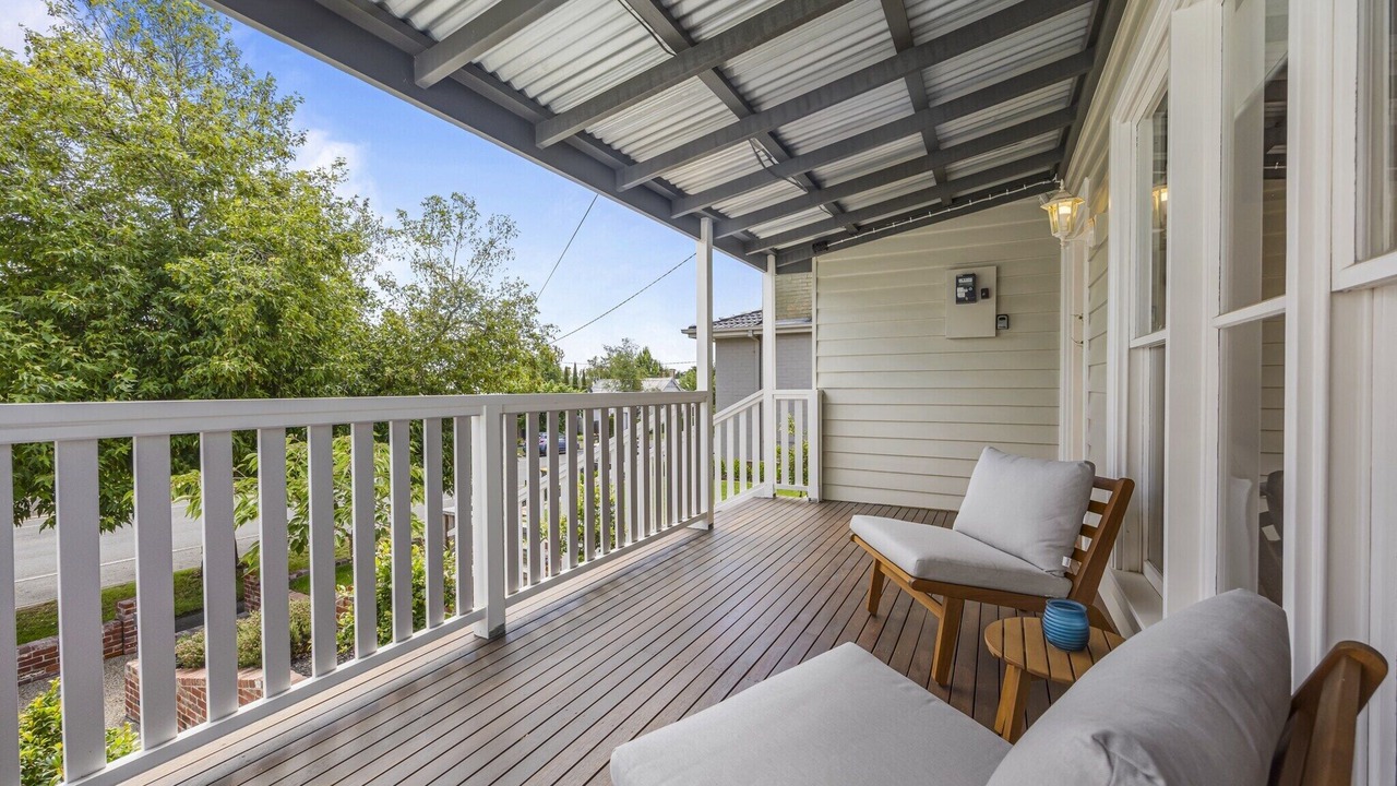 Photo of Patio Balcony in Golden Point