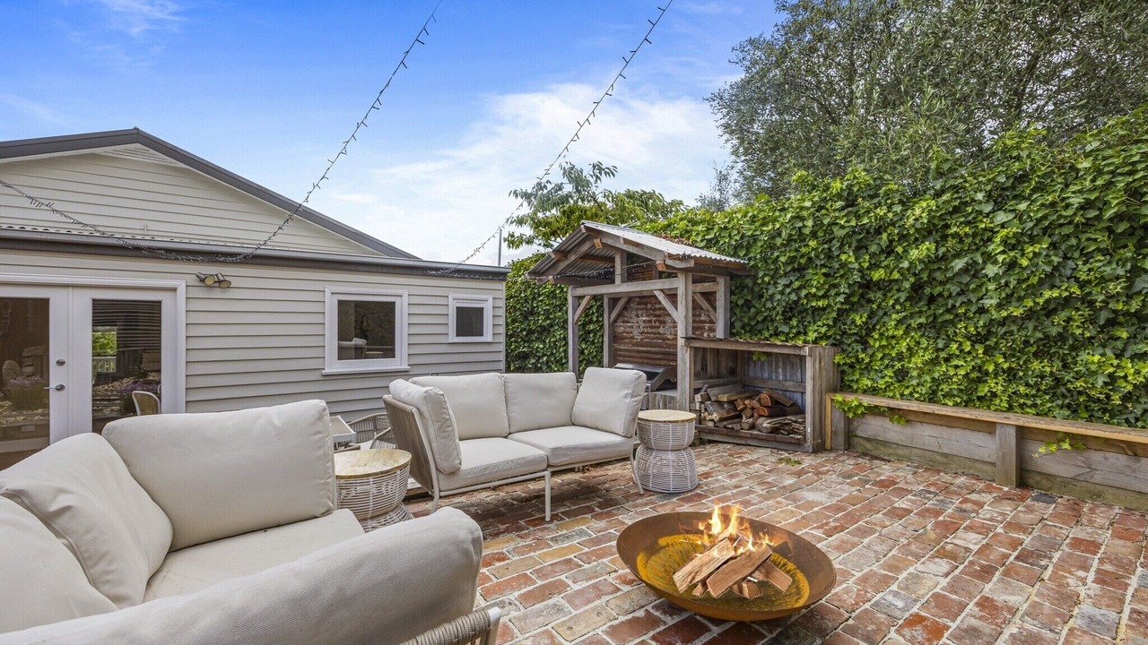 Photo of Patio Balcony in Golden Point