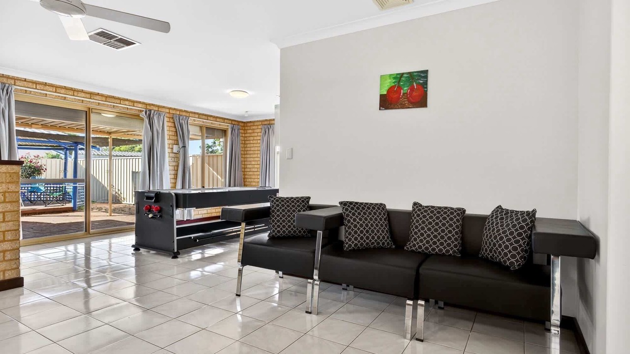 Photo of Livingroom in Dudley Park