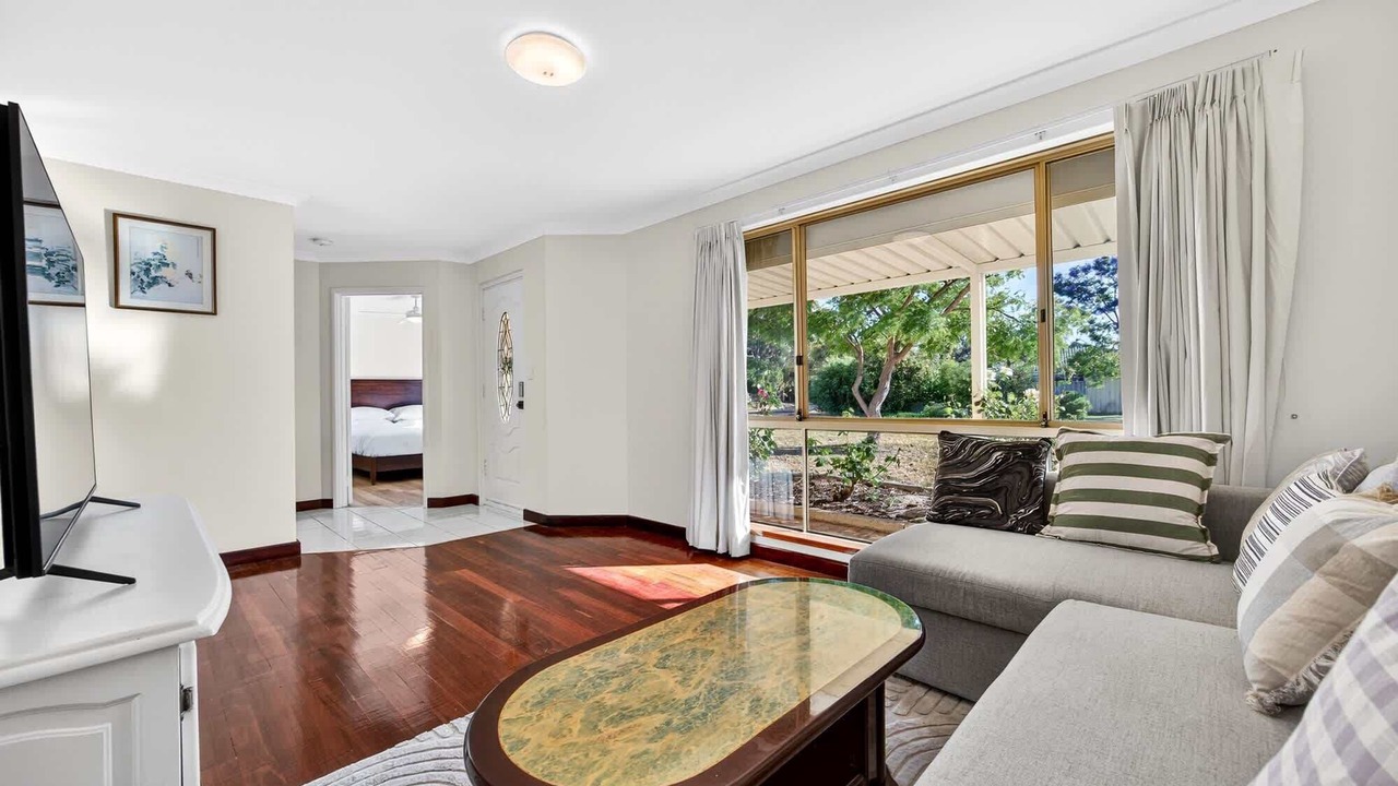 Photo of Livingroom in Dudley Park