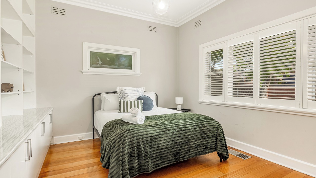 Photo of Bedroom in Kennington