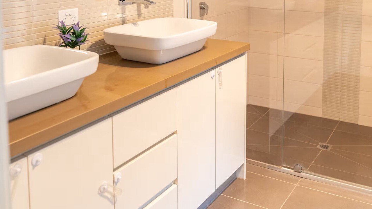 Photo of Bathroom in Alfredton