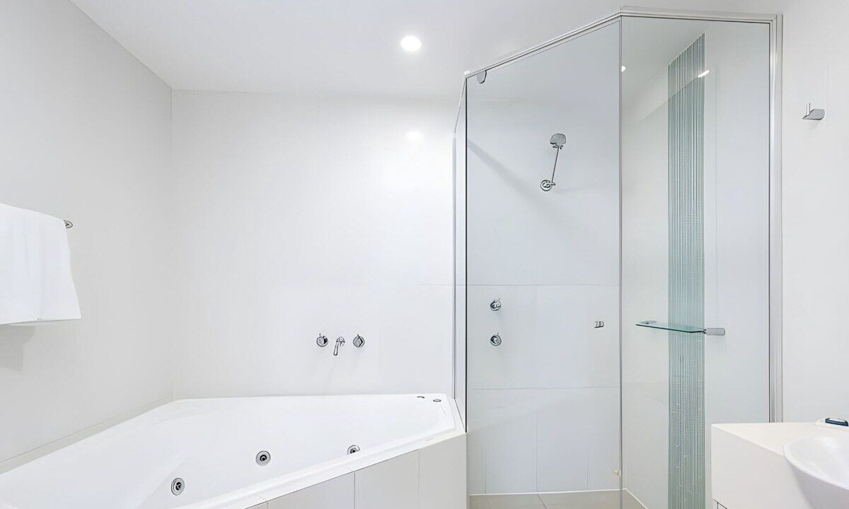 Photo of Bathroom in Salamander Bay