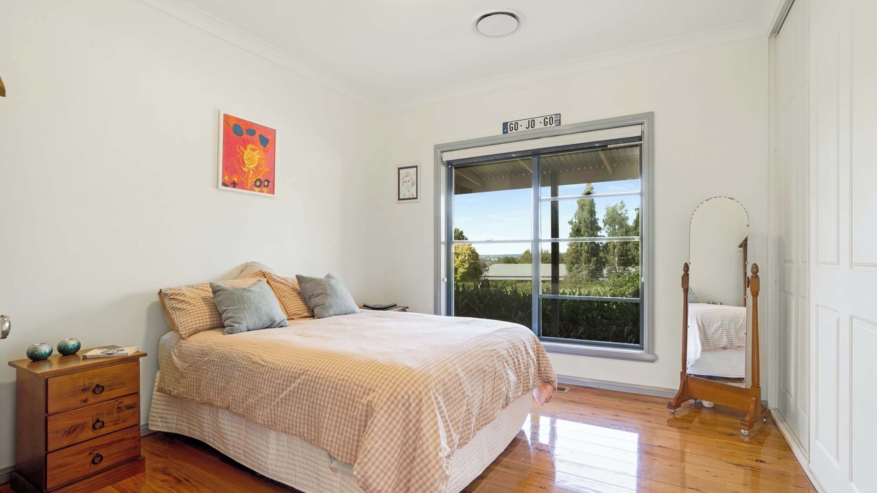 Photo of Bedroom in Bletchington