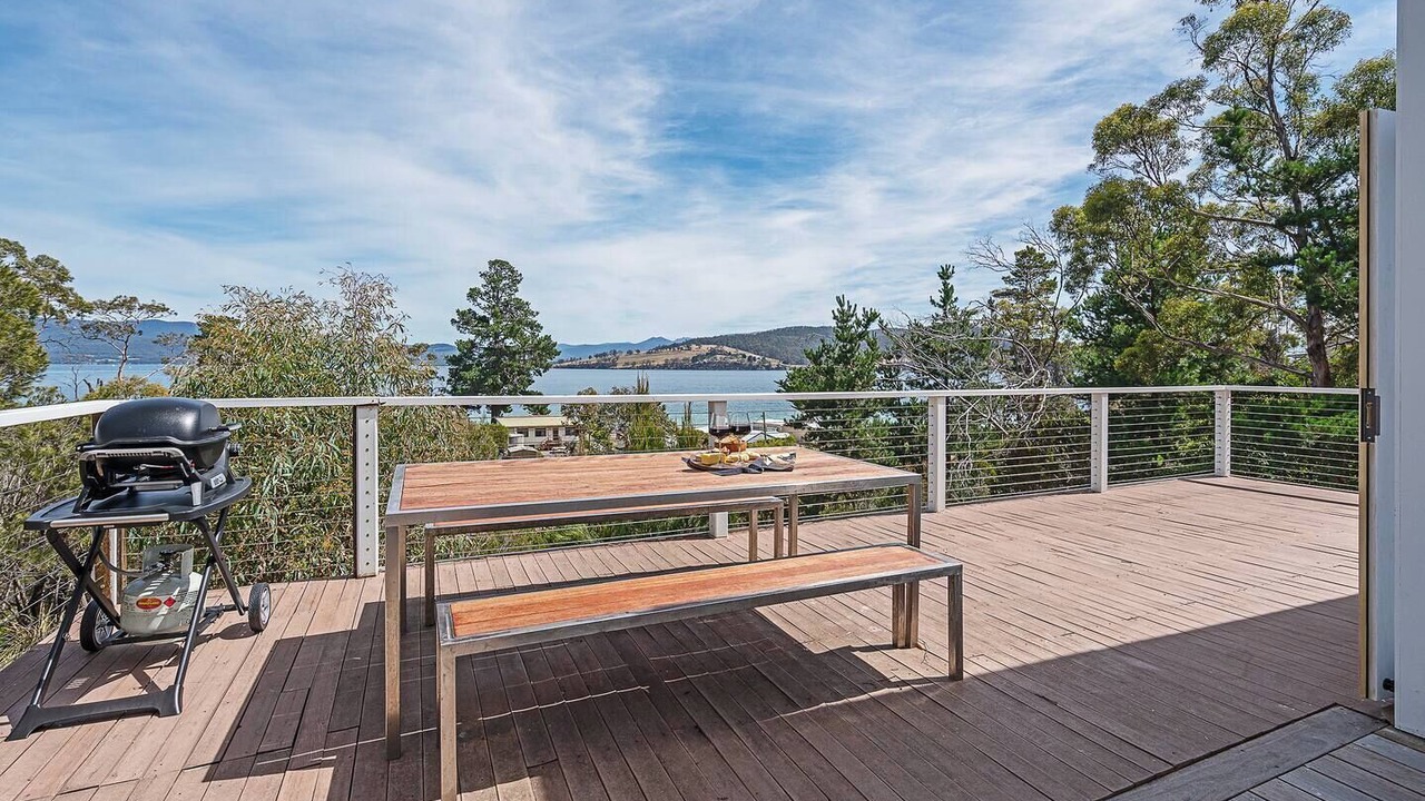 Photo of Outdoor in Dennes Point