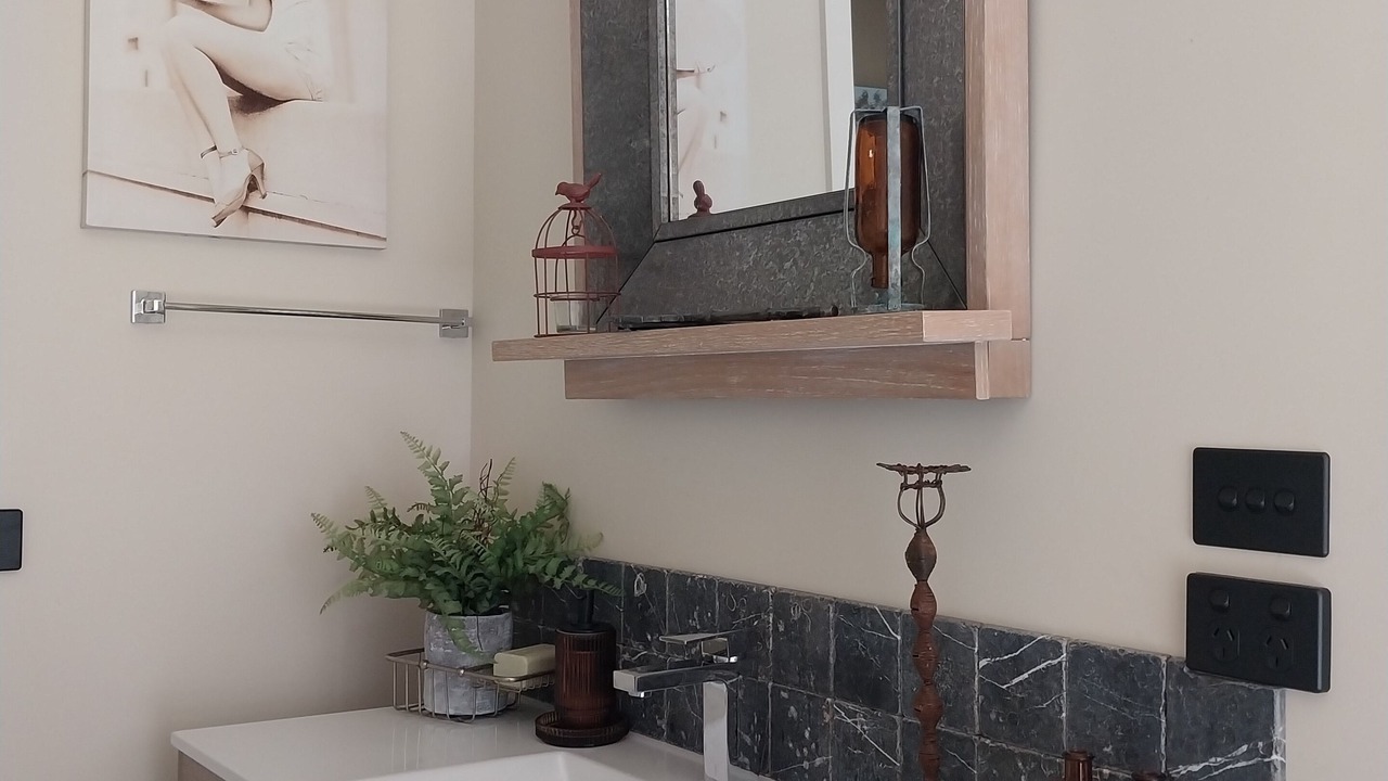 Photo of Bathroom in Jamieson
