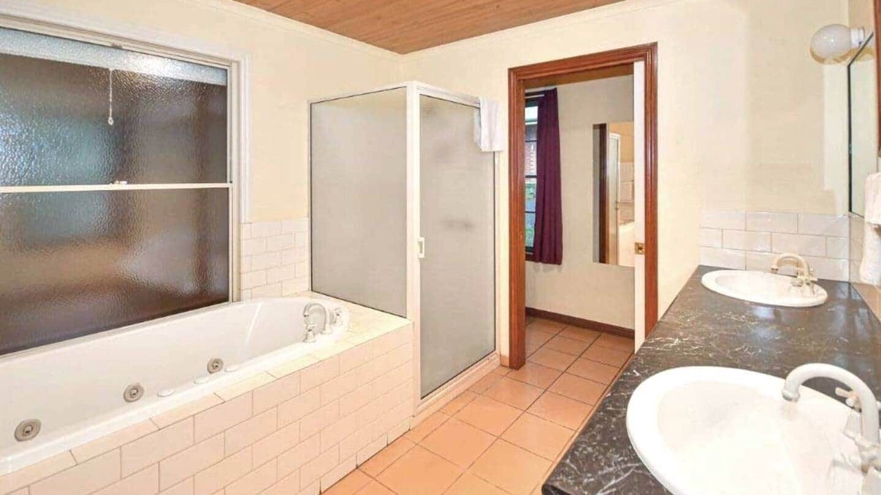 Photo of Bathroom in Halls Gap
