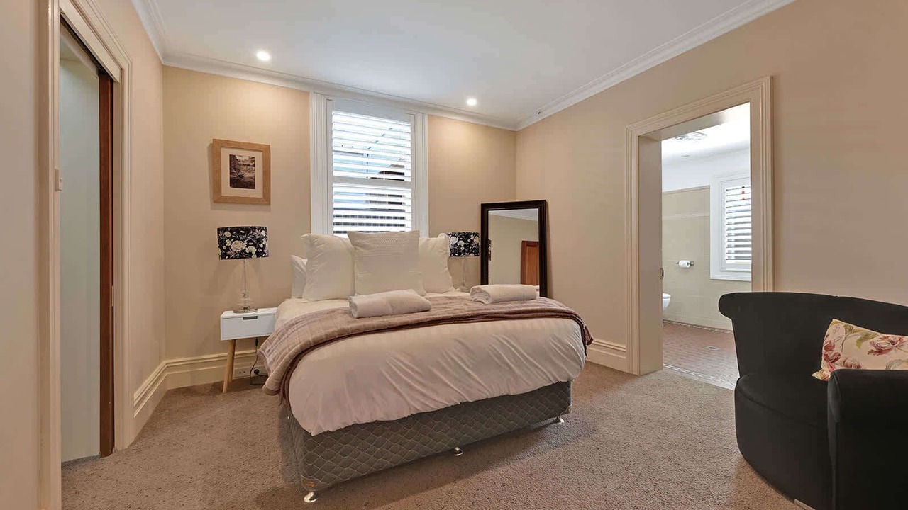 Photo of Bedroom in Orange