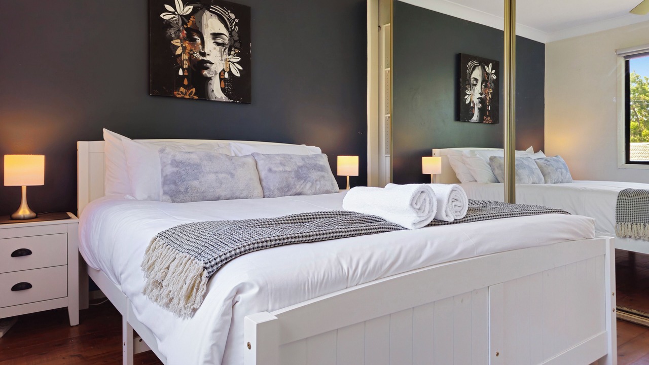 Photo of Bedroom in Berkeley Vale